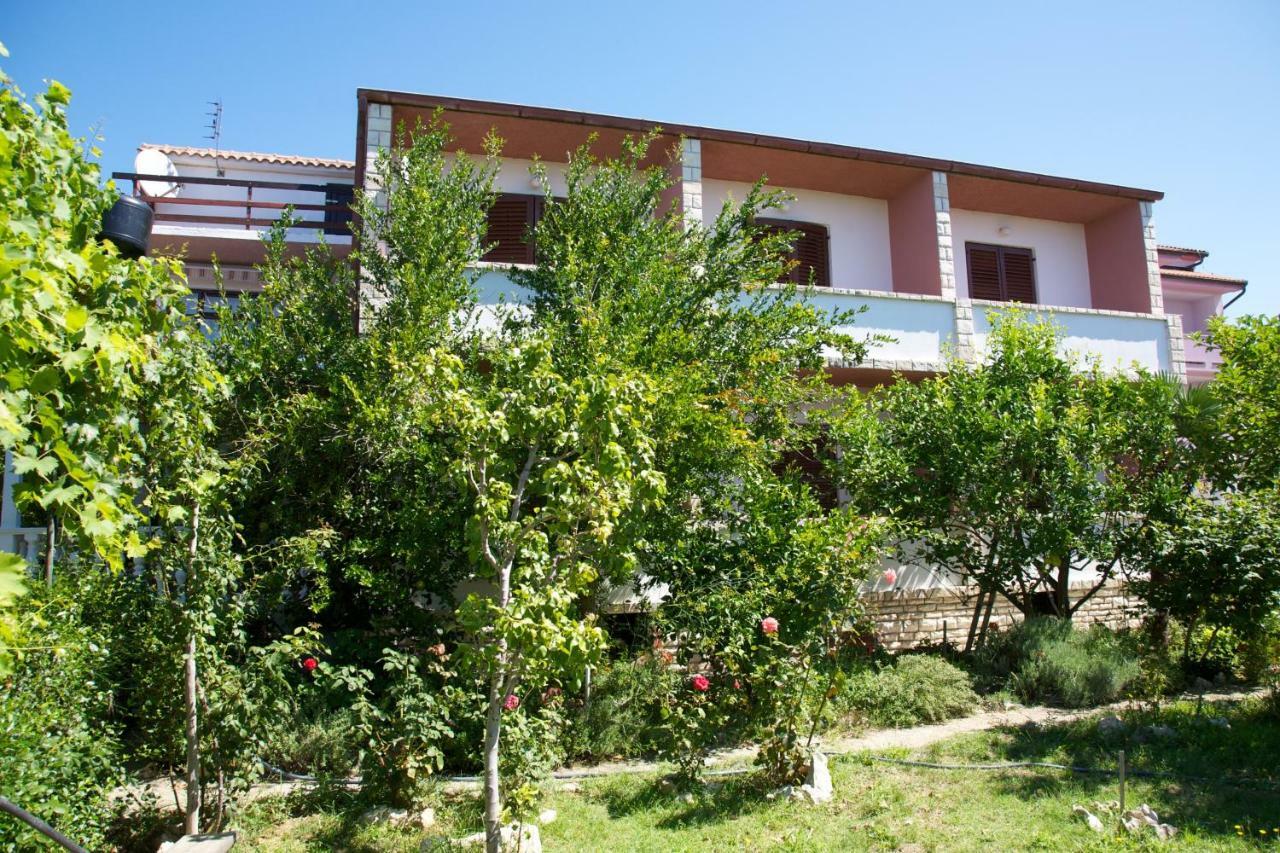 Apartments Slavica Rab Town Eksteriør billede