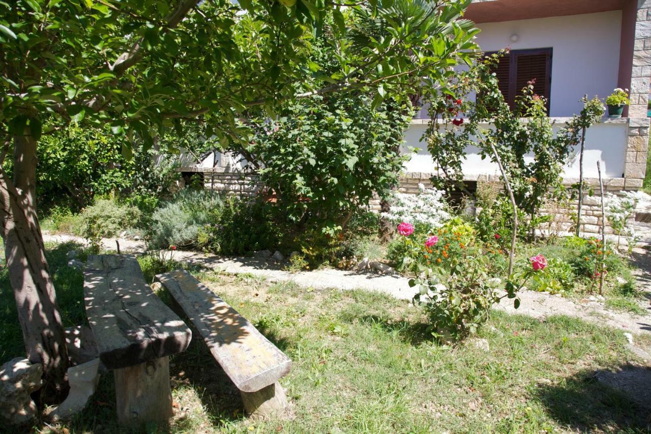 Apartments Slavica Rab Town Eksteriør billede