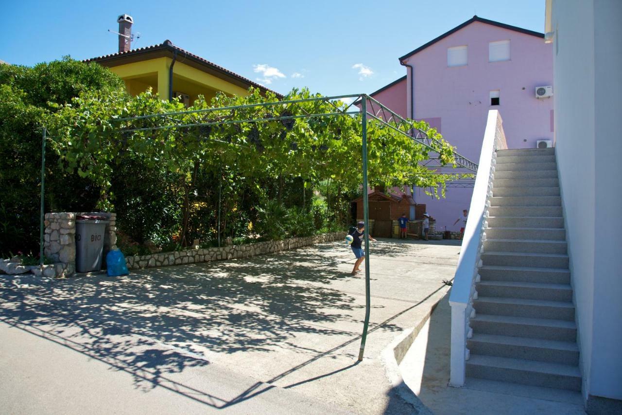Apartments Slavica Rab Town Eksteriør billede