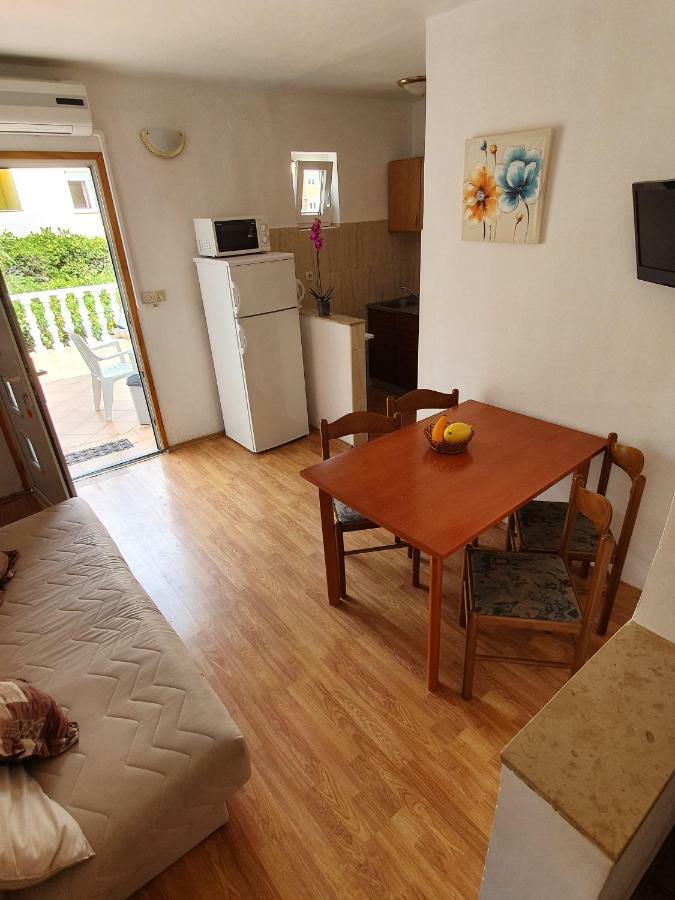 Apartments Slavica Rab Town Eksteriør billede