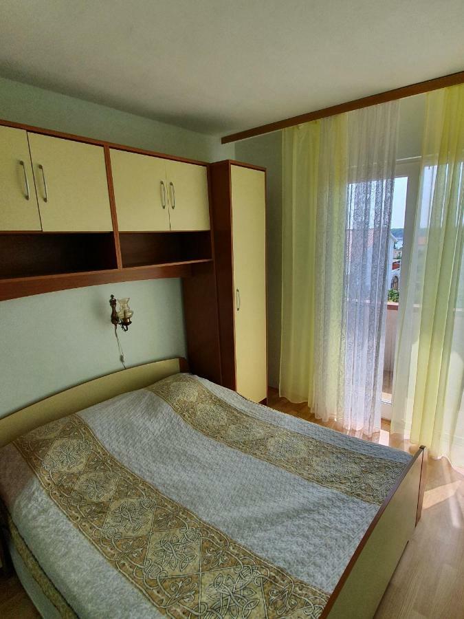Apartments Slavica Rab Town Eksteriør billede